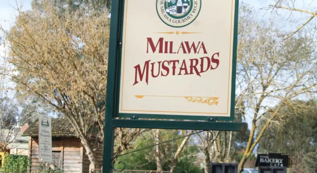 Factory Lane B&B, Prenota Bed & breakfast Milawa Victorian High Country