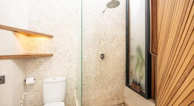 Апартаменты BAZ Villa 14 Studio 4 L 1BR Loft Art Deco Shared Pool 700m to Echo Beach