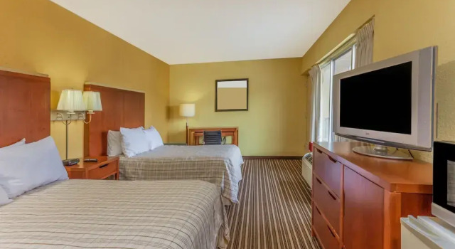 Четырёхместный номер Deluxe Lodge at Mill Creek Pigeon Forge