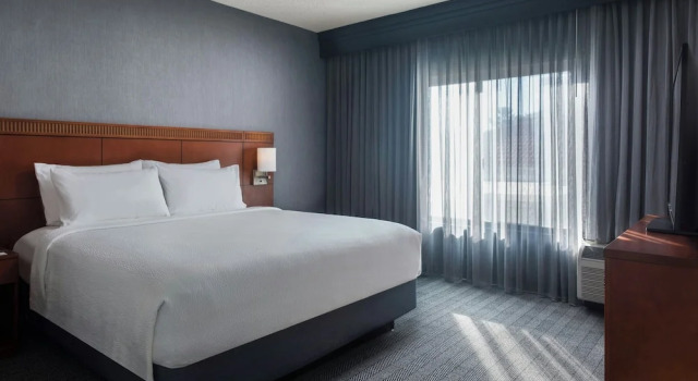 Люкс Courtyard by Marriott Phoenix North