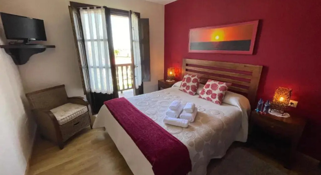 Двухместный номер Standard с балконом Hotel Rural El Texeu