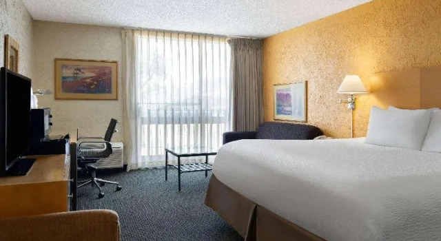 Standaard Tweepersoonskamer met balkon The Arizona Riverpark Inn