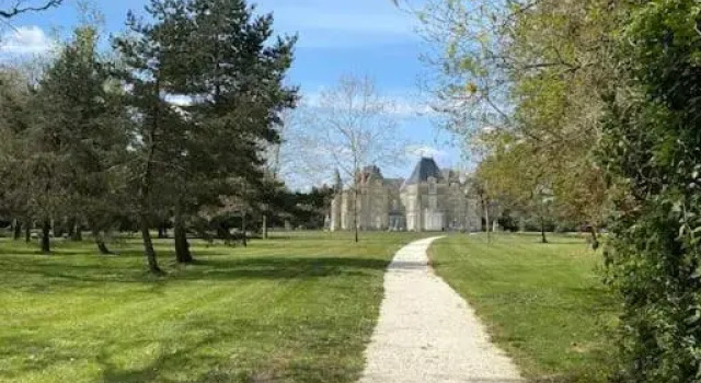 Château de St-Fulgent, gîte Le Parc, Đặt Khách sạn Saint-Fulgent Puy du Fou