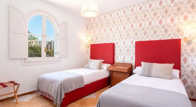 Traditional House With Private Terrace. Campamento, Забронировать Дом для отпуска Коттеджи Севильи, рядом с Оспиталь-де-лос-Венераблес, Коттедж
