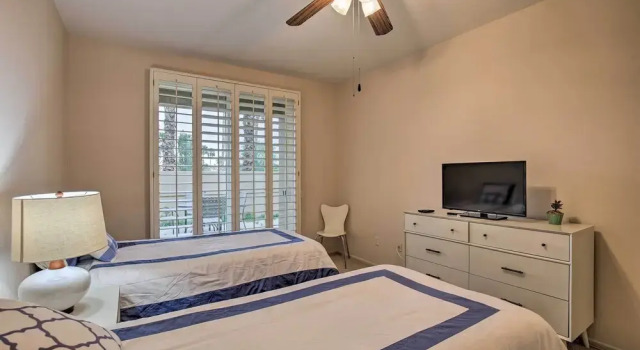 Rancho Mirage Condo w/ Mtn Views + Pool Access