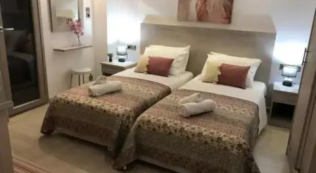 Eva's House, Забронировать Отель Отели Скиатос с парковкой, Парковка