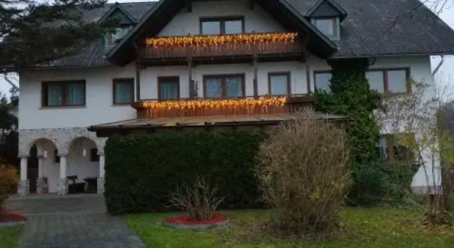 Hotel Arkadenhof, Rezervasyon Otel Loipersdorf bei Fuerstenfeld Fuerstenfeld
