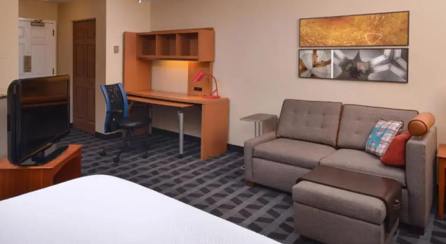 Люкс Candlewood Suites St Louis St Charles by IHG