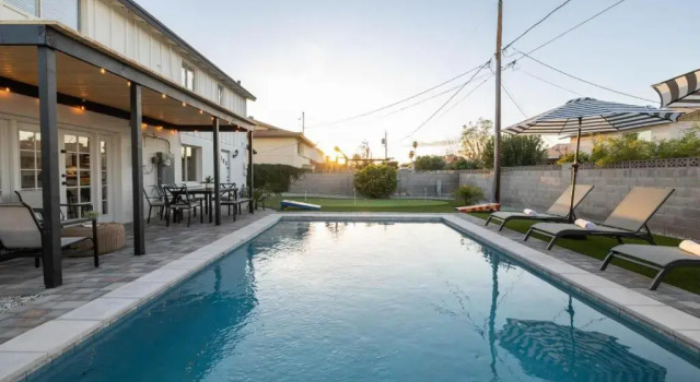 Коттедж Scottsdale Valley Vista 4 Bedroom Home by RedAwning