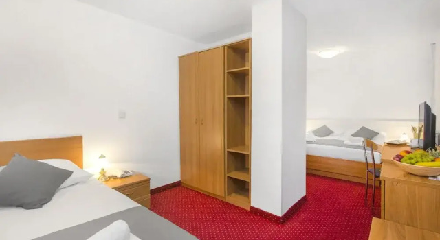 Трёхместный номер Standard с видом на город Hotel Jadran