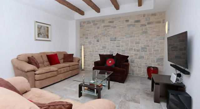 Lurda in Linardići with 4 bedrooms and 2 bathrooms, Buchen Sie Hotel Linardići Insel Krk