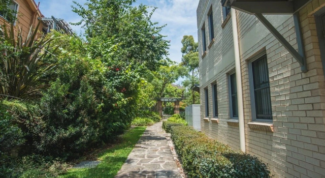Designed Home Of Ultimate Convenience In Gordon