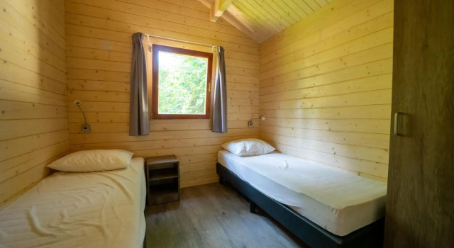 Nice chalet with combimicrowave, 20km from Utrecht, Reserva ahora Chalet de montaña Maarn Holanda