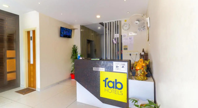 Fabhotel Nido, Varaa Hotelli Hotellit Chandigarh Region aamiaisella, Aamiainen