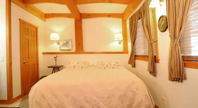 Двухместный номер Superior Carriage House Accommodations