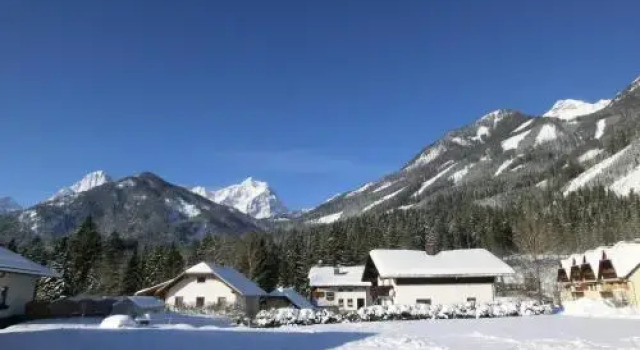 Hotel garni Landhaus Bürtlmair, Book Hotel Hinterstoder Pyhrn-Priel