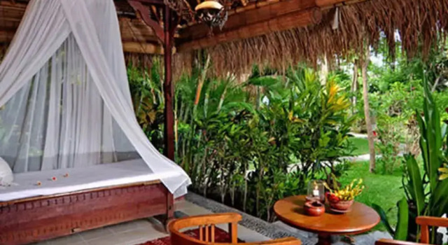 Бунгало Deluxe Taman Selini Wahana Beach Bungalows