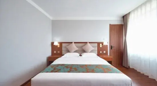 Люкс Deluxe Beijing Gaoneng Xingyuan Hotel (Huairou Guangyuan Street Branch)