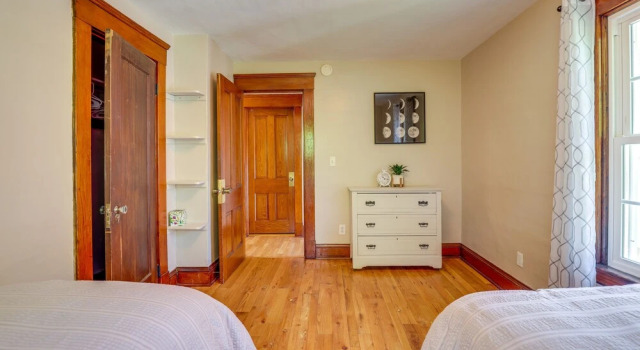 New York Vacation Rental w/ Covered Porch, Foglalás Szálloda Geneva Seneca Lake Wine Trail