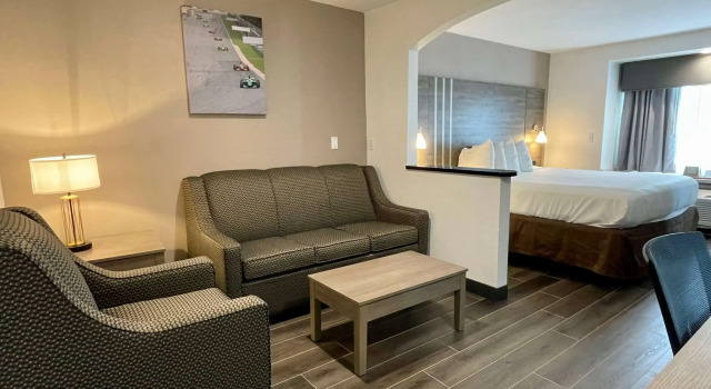 Двухместный люкс Best Western Roanoke Inn & Suites