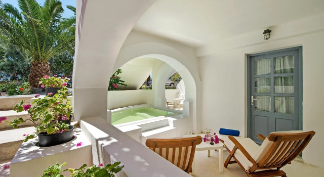 Студия Atlantis Beach Villa