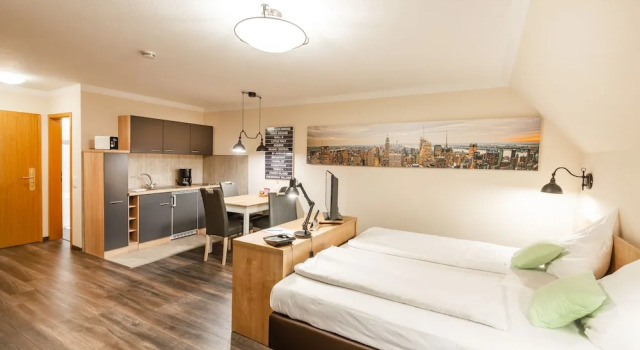 Апартаменты City Hotel