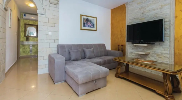 Amazing Apartment in Kosinozici With 1 Bedrooms, Wifi and Outdoor Swimming Pool