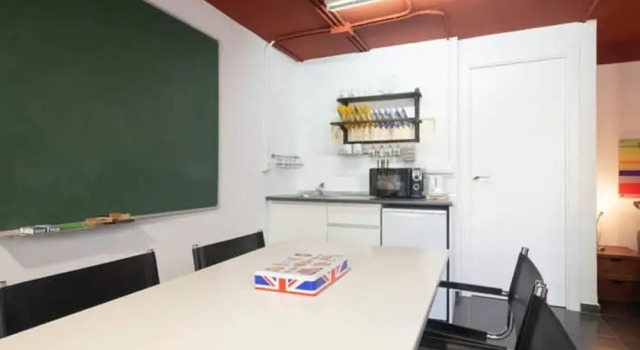 Studio in Cenes de la Vega, with Wonderful City View And Wifi - 20 Km From the Slopes