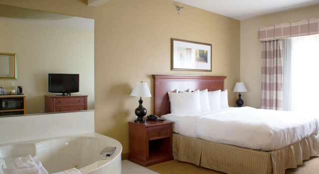 Country Inn & Suites - Mankato Hotel and Conference Center, Varaa Hotelli Hotellit Minnesota pysäköinnillä, Pysäköinti