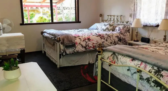 Nannup Homestay, Book Hotel Hotels in Nannup with Parking, Parking