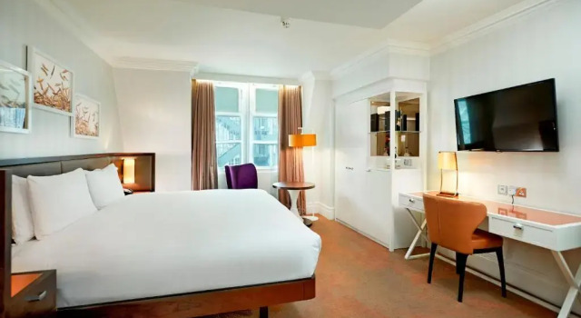 Номер Deluxe Hilton London Hyde Park