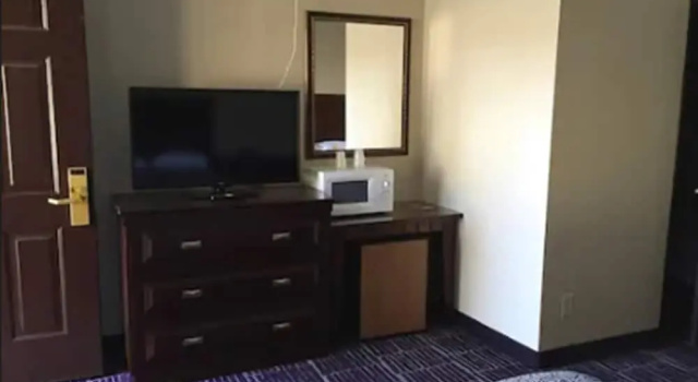 Четырёхместный номер Standard Economy Inn