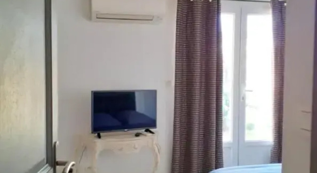 maison de 3 chambres avec terrasse et wifi a borgo, Varaa Hotelli Borgo 