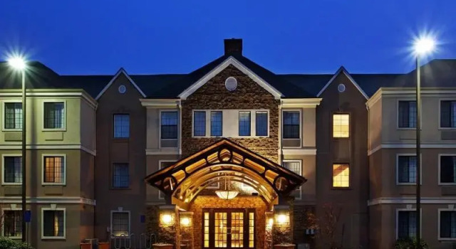 Номер Standard Homewood Suites by Hilton Portland Airport
