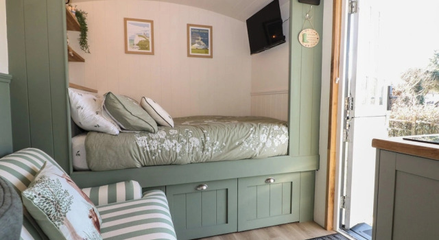 Salthaven Shepherds Hut, Забронировать Дом для отпуска Виллы Исторического графства Суссекса, Вилла