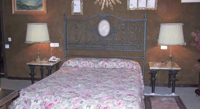 Eguzki Lore, Book Hotel Sallent de Gallego Formigal