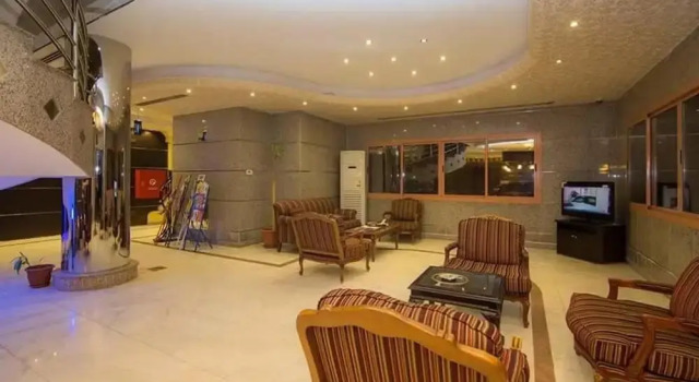 Family House Hotel