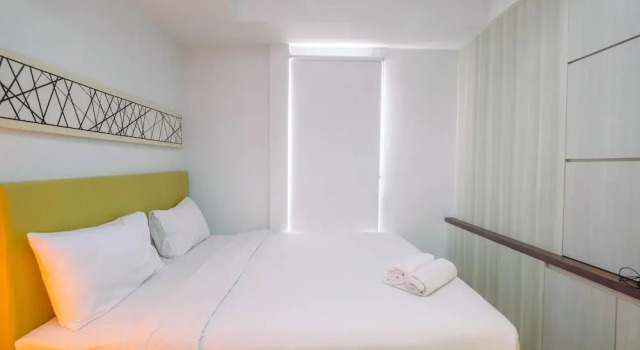 Camera Standard Modern Style Studio Apartment at Azalea Suites with City View