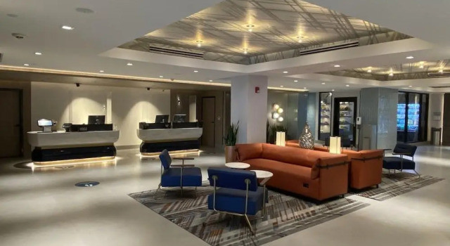 Четырёхместный номер Standard DoubleTree by Hilton San Francisco South Airport Blvd