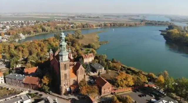 Tumska Przystań, Забронировать Отель Хелмжа 