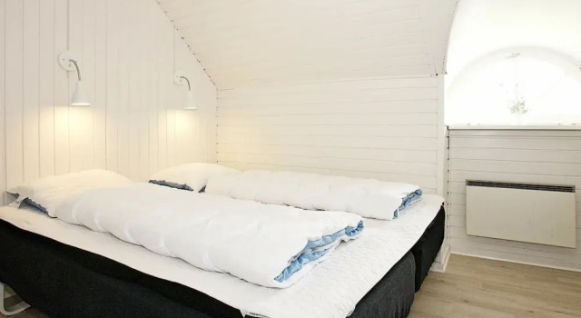 Enormous Holiday Home in Vestervig With Swimming Pool, Rezervovat Hotel  