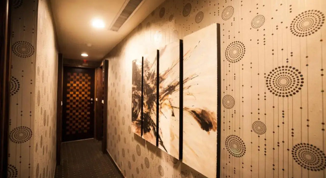 Love Hotel