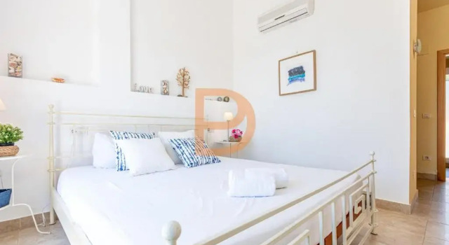 Beautiful apartment for 6 people with pool, parking and wifi - 10 minutes from the beach