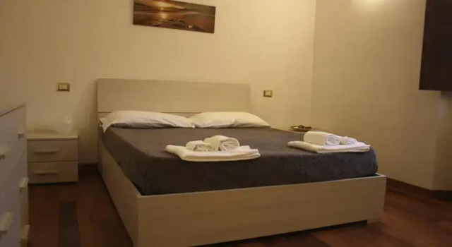 My Room Old Town, Забронировать Мини-отель Мини-отели Болоньи, рядом с Церковь Святого Стефана, Мини-отель