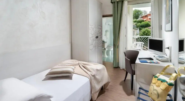 Одноместный номер Standard Hotel Losanna