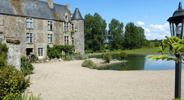 Коттедж Manor Near Mont St. Michel and Contentin Beaches