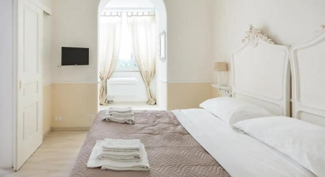 La Maison de la vie, Prenota Hotel Spagna Roma