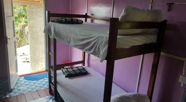 Jays Guest House, Reserva ahora Hostal o pensión Epping Farm Saint Thomas.