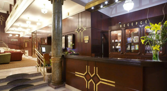 OREA Hotel Anglický Dvůr Mariánské Lázně, Забронировать Отель Отели Мареанске-Лазне с парковкой, рядом с Colonnade by the Singing Fountain, Парковка