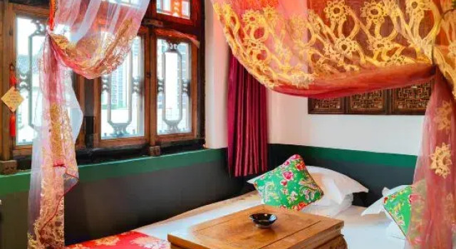Люкс Zibo Dahongmen Hotel